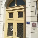 Urban Loft شقة *