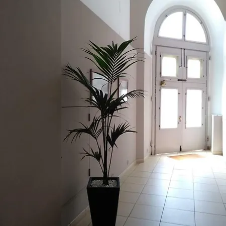 Urban Loft * ترييستي